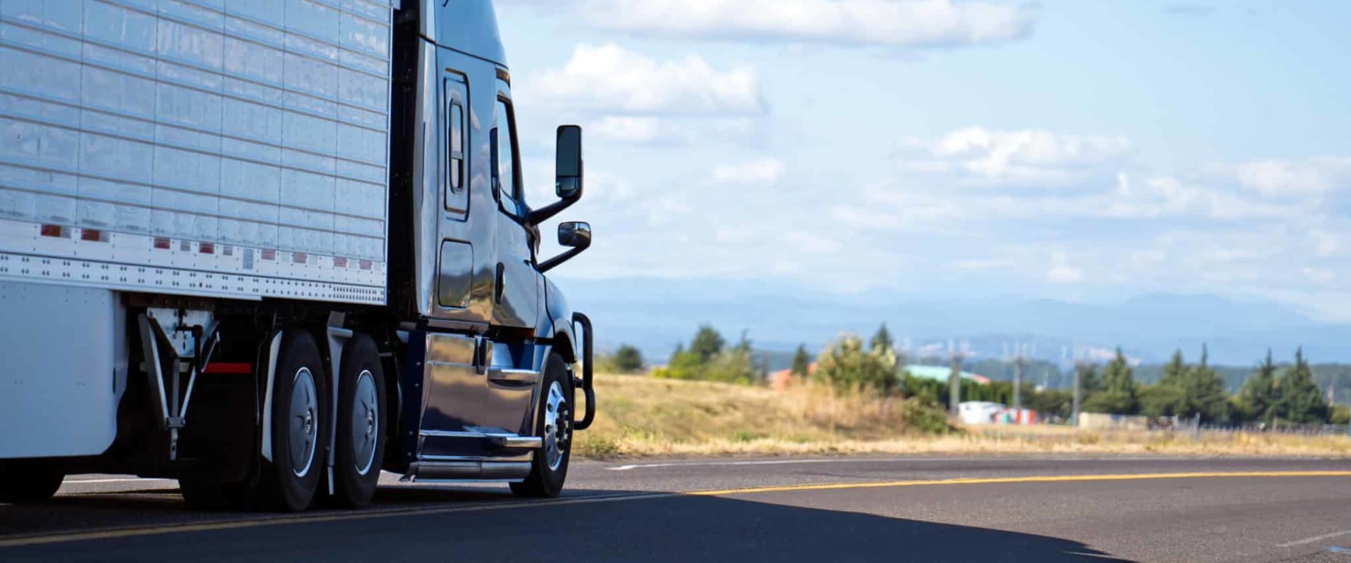 What is the cheapest long distance moving option 